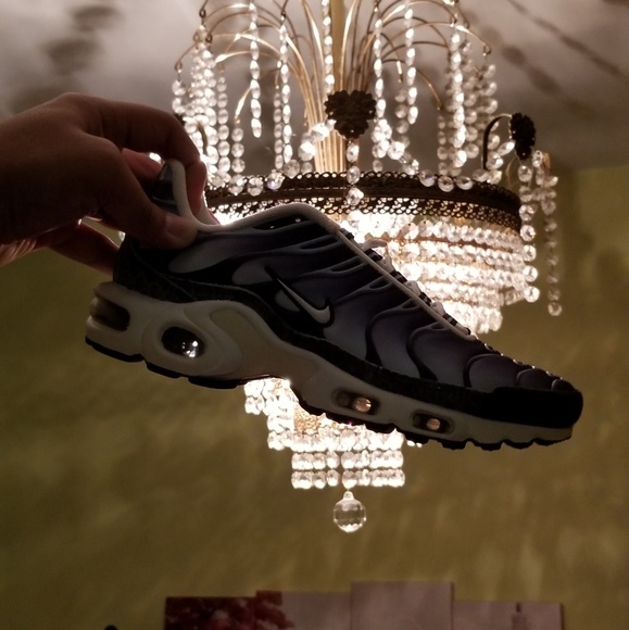 SOLD....Nike Air Max ladies size 8 - Picture 6 of 7